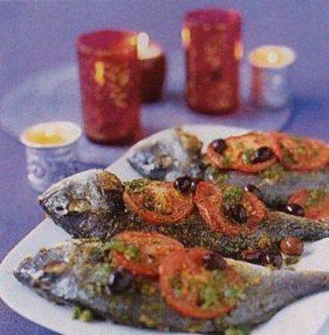 Ароматная дорада с соусом и травами Ароматная дорада с соусом и травами