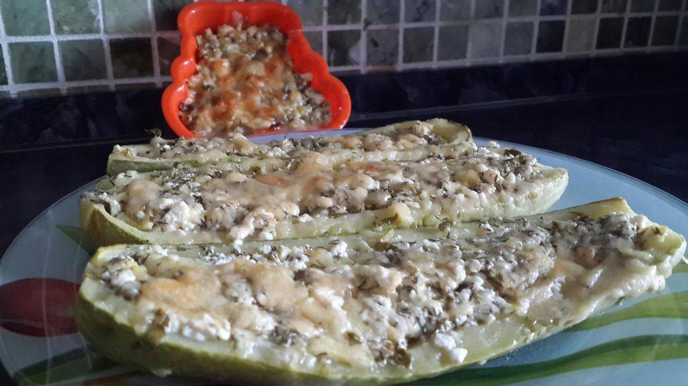 Кабачки, фаршированные творогом Кабачки, фаршированные творогом