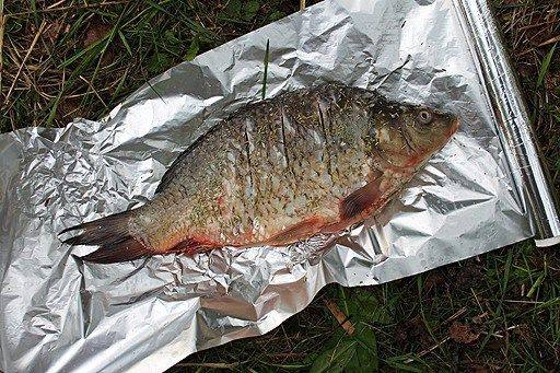 Карп с розмарином на углях Карп с розмарином на углях