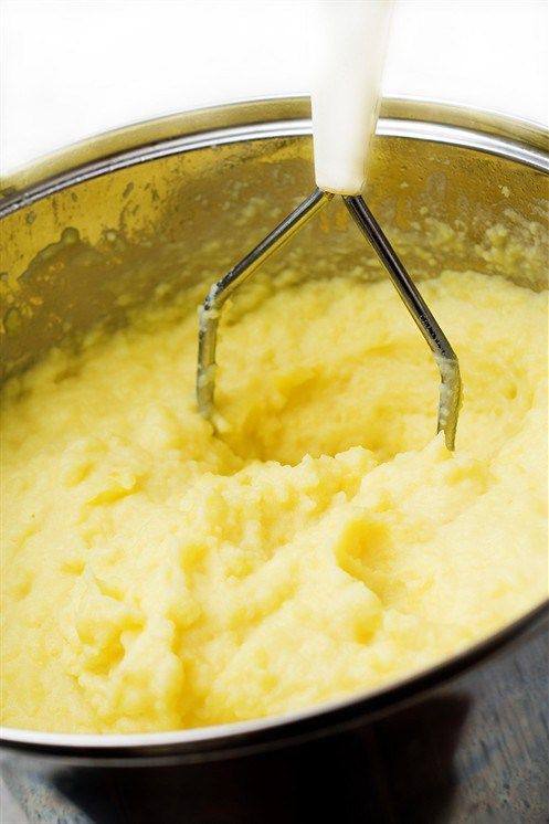 Картофельное пюре с чесночным маслом Картофельное пюре с чесночным маслом