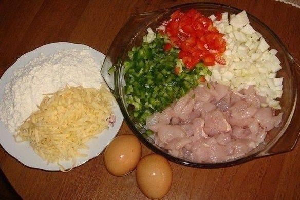 Котлеты из куриного мяса с овощами и сыром Котлеты из куриного мяса с овощами и сыром