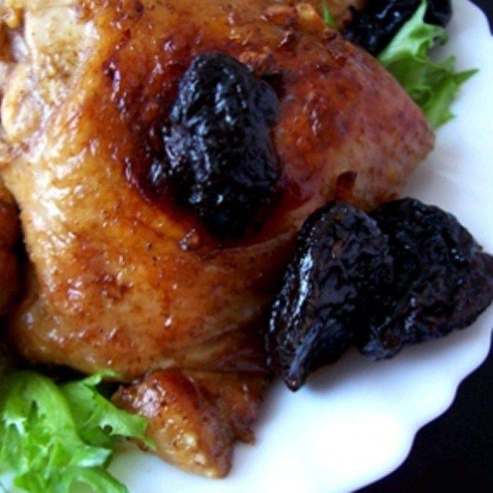 Курица с черносливом и яблоками Курица с черносливом и яблоками