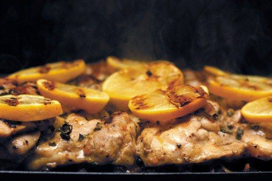 Курица с лимоном и шалфеем Курица с лимоном и шалфеем
