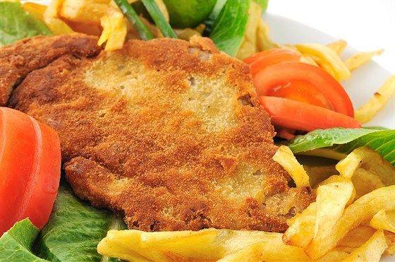 Куриные эскалопы с лимонным маслом и петрушкой Куриные эскалопы с лимонным маслом и петрушкой