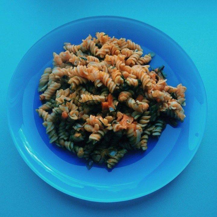Макароны с консервированной фасолью Макароны с консервированной фасолью
