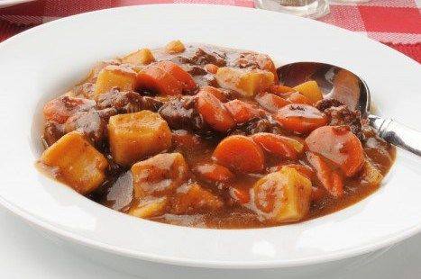 Мясное рагу с овощами и грибами Мясное рагу с овощами и грибами