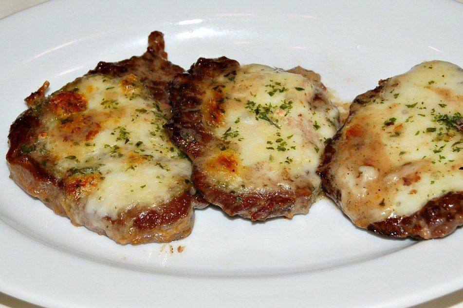 Нежная жаренная говядина с сыром Нежная жаренная говядина с сыром