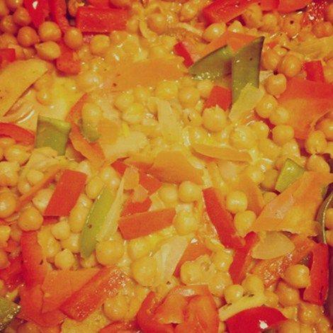 Нут с овощами в кокосовом молоке Нут с овощами в кокосовом молоке