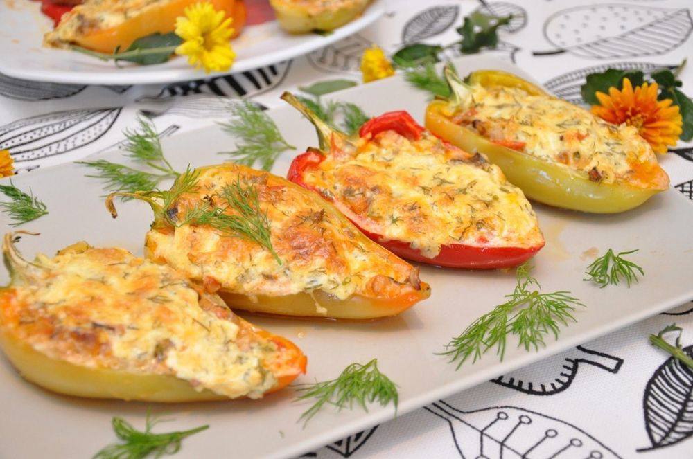 Перец, фаршированный курицей Перец, фаршированный курицей