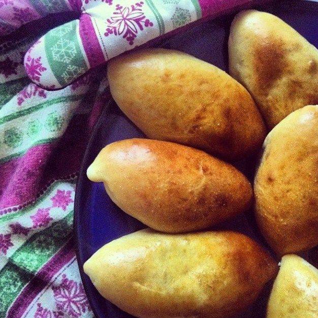 Пирожки домашние с мясом и капустой Пирожки домашние с мясом и капустой