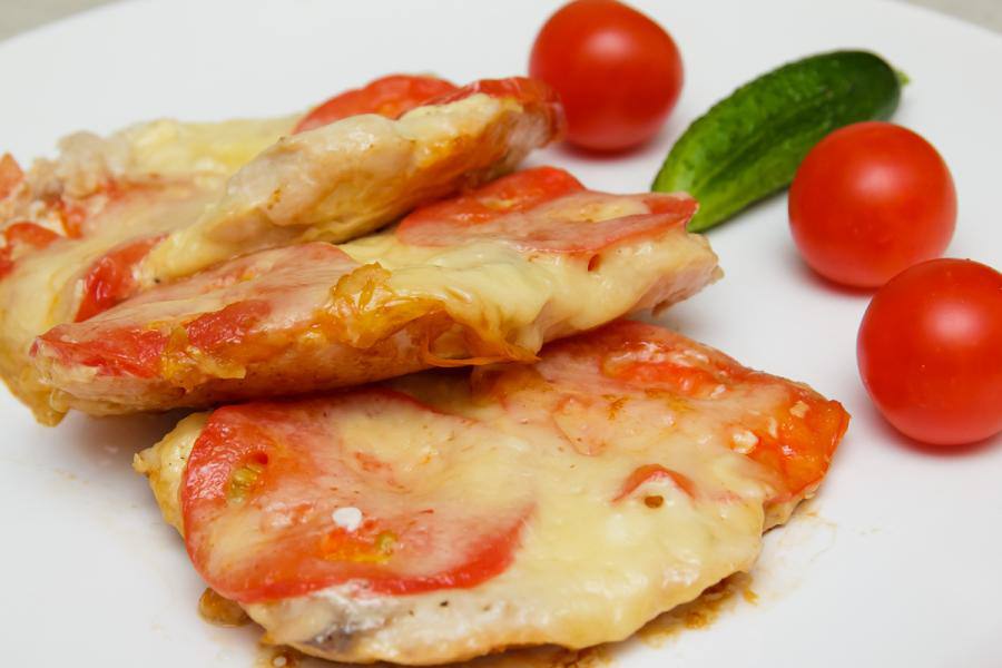 Куриная грудка в мультиварке с сыром Куриная грудка в мультиварке с сыром