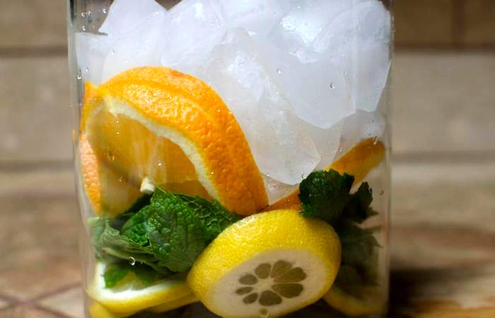 Рецепт Лимонная вода шаг-3