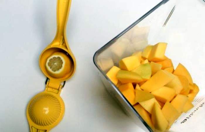 Рецепт Напиток из манго  шаг-2