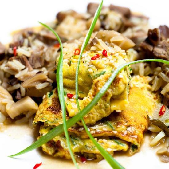 Салат с вареным мясом и омлетом Салат с вареным мясом и омлетом