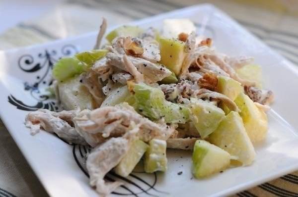 Вальдорфский куриный салат Вальдорфский куриный салат