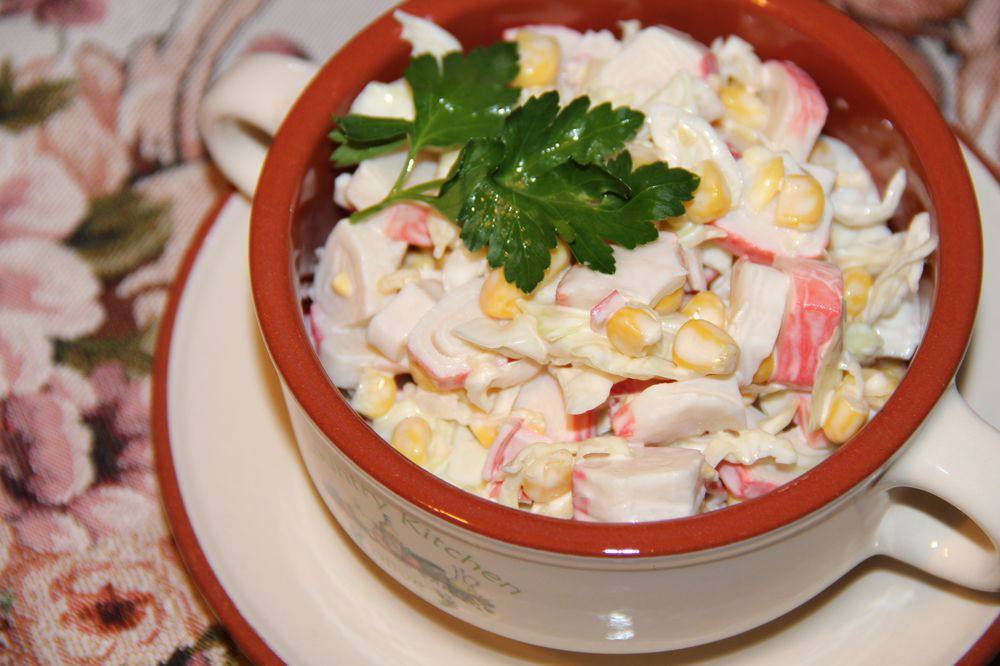 Крабовый салат с капустой Крабовый салат с капустой