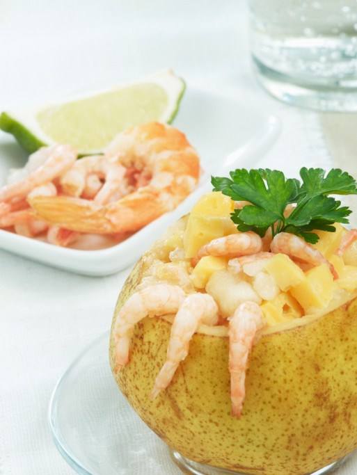Салат с сыром бри и креветками Салат с сыром бри и креветками