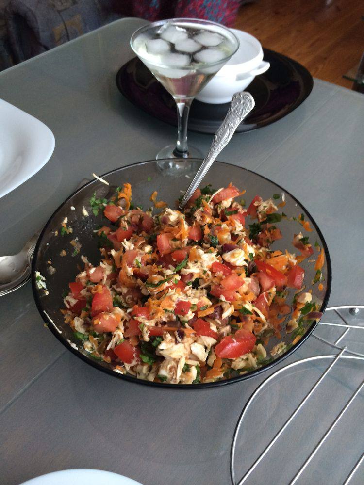 Салат с вареной грудкой и рукколой Салат с вареной грудкой и рукколой