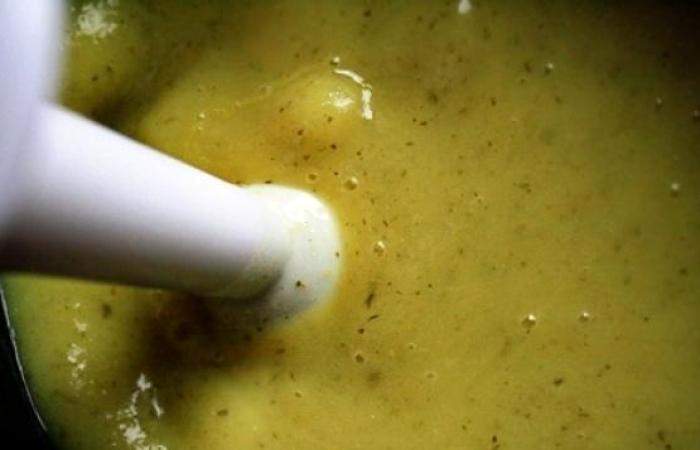 Рецепт Суп-пюре из сельдерея шаг-9
