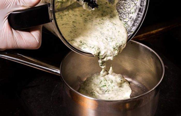 Рецепт Суп-пюре со шпинатом шаг-5