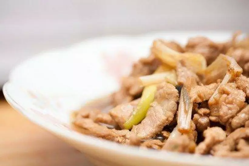 Готовим Мясо Жареная свинина с пореем (Cong Bao Rou Si)
