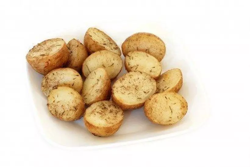 Готовим Закуски Молодой картофель с розмарином
