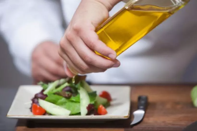 Оливковое масло защищает от заболеваний сердца.