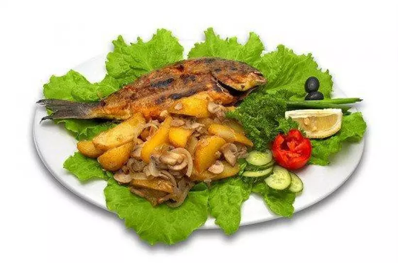 Готовим Рыба Дорада, запеченая с картофелем, петрушкой, чесноком и пекорино