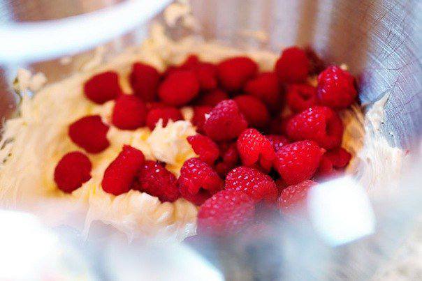 Рецепт Французские гренки с ягодами  шаг-2
