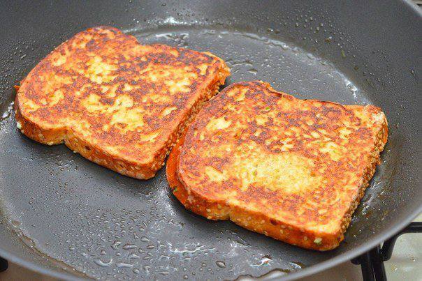 Рецепт Французские тосты с клубничным соусом шаг-5