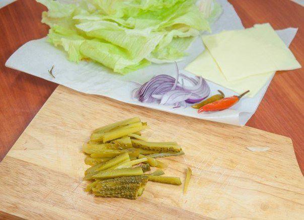 Рецепт Домашняя шаурма с пряным мясом и чесночным соусом шаг-5