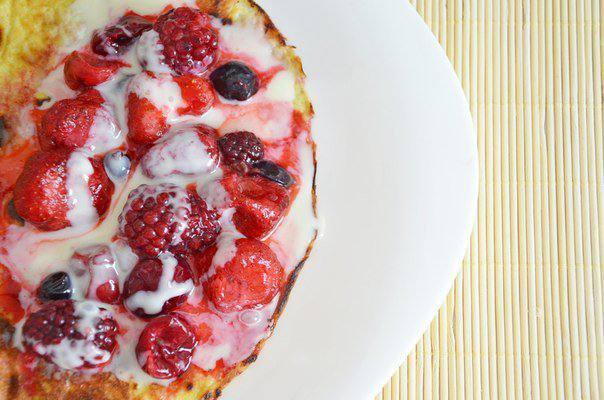Рецепт Сладкий омлет с ягодами шаг-6
