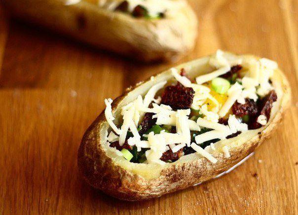 Рецепт Яичница в картофельных лодочках шаг-5