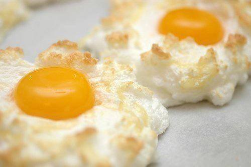 Рецепт Яйца в пуховом гнезде шаг-6