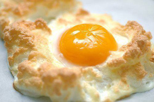 Рецепт Яйца в пуховом гнезде шаг-7