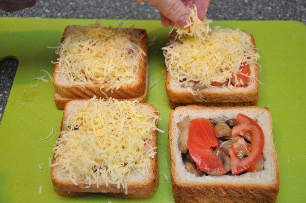 Рецепт Запеченные бутерброды с ветчиной и грибами  шаг-4