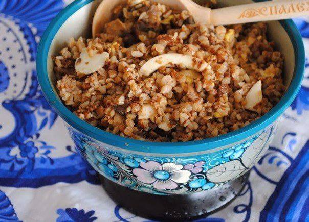 Рецепт Гречневая каша с грибами, луком и яйцом Готовим Закуски Гречневая каша с грибами, луком и яйцом