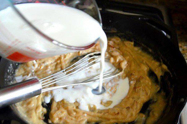 Рецепт Картофель, запеченный в сырном соусе шаг-3