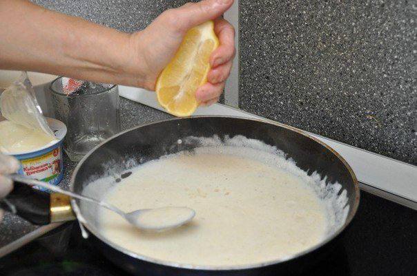 Рецепт Картофель с беконом в белом соусе  шаг-2