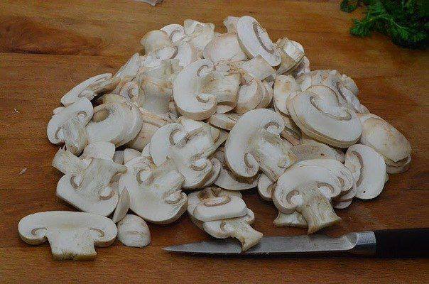 Рецепт Картофель с грибами в сливках  шаг-2