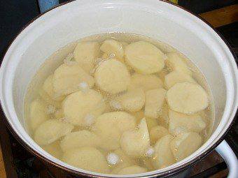 Рецепт Картофельным пюре с кальмарами шаг-3
