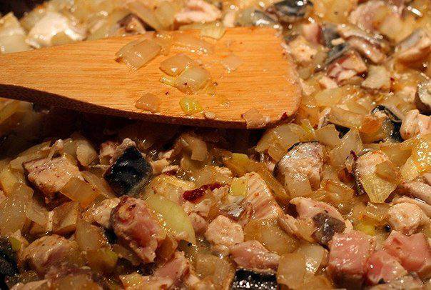 Рецепт Лапша с рыбой и овощами по-китайски  шаг-4