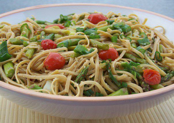 Рецепт Паста с чесноком и спаржей Готовим Закуски Паста с чесноком и спаржей