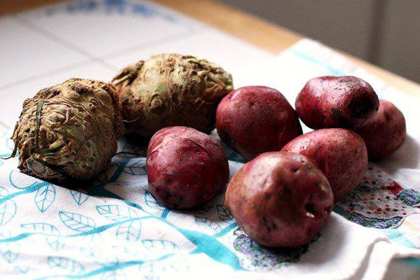 Рецепт Пюре из картофеля и сельдерея шаг-1