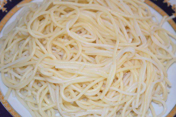 Рецепт Спагетти с семгой в сливочном соусе шаг-6