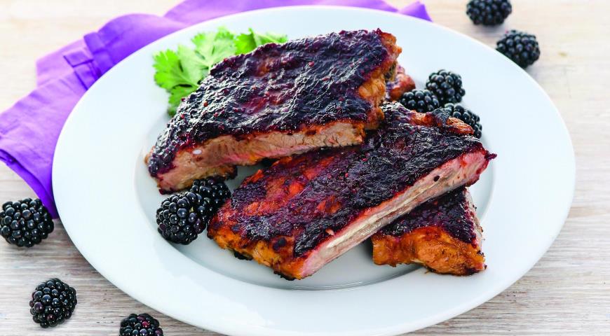 Рецепт Свиные ребрышки в маринаде из ежевики Готовим Мясо Свиные ребрышки в маринаде из ежевики