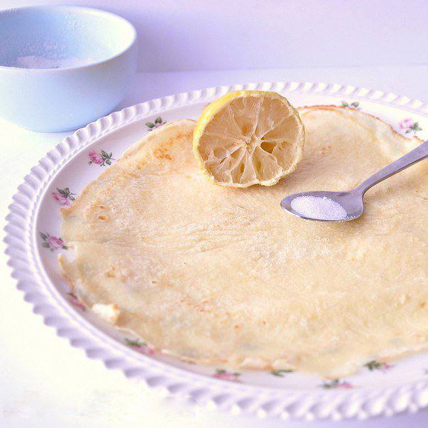 Рецепт Английские блины с лимоном и сахаром шаг-1