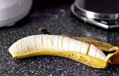 Рецепт Блинный торт из бананов  шаг-2