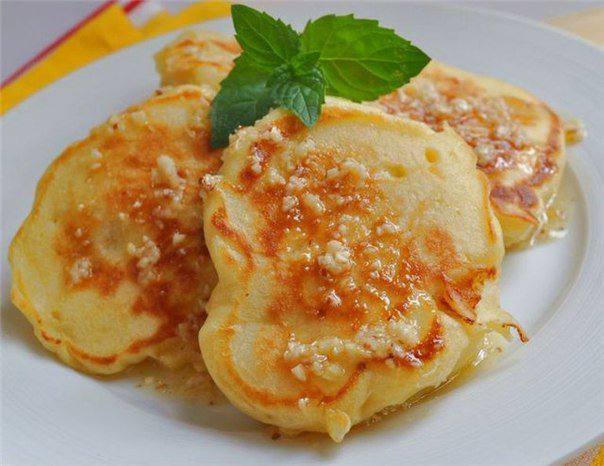 Рецепт Оладьи с яблоками и ореховым медом Готовим Выпечка Оладьи с яблоками и ореховым медом