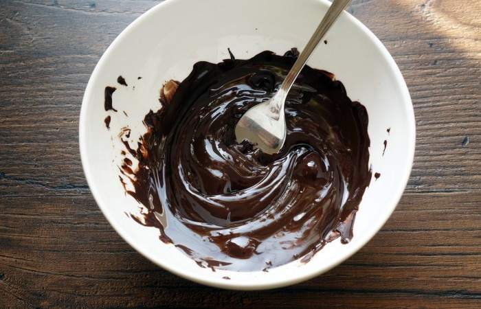 Рецепт Мандариновые дольки в шоколаде шаг-3